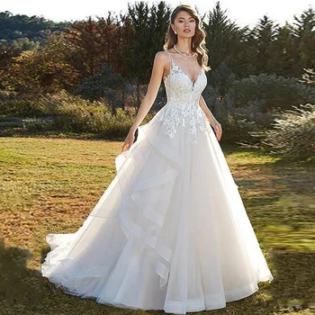 Iškirptės sluoksnis nėrinių aplikacijos V-kaklo vestuvių suknelė privalomas zawalcowany prieškambaris kilnus elegantiškas, seksualus šalis vestuvių suknelė de Noiva